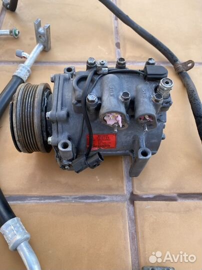 Компрессор кондиционера Mitsubishi Galant 7