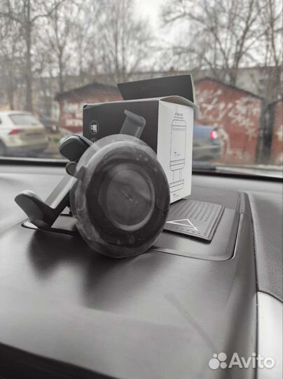 Автомобильный держатель для телефона