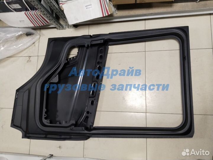 Дверь левая для грузовиков Скания 6 серии