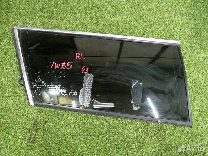 Стекло собачника заднее левое Volkswagen Passat B5