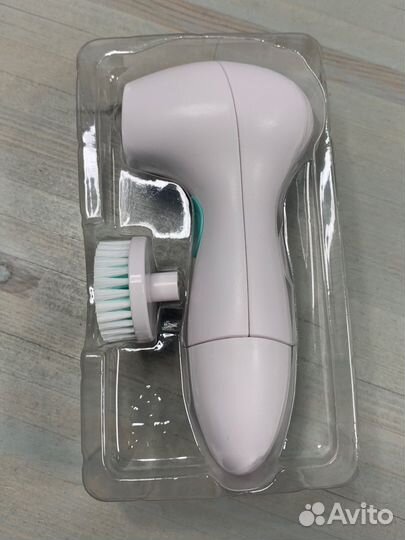 Щёточка для очищения лица