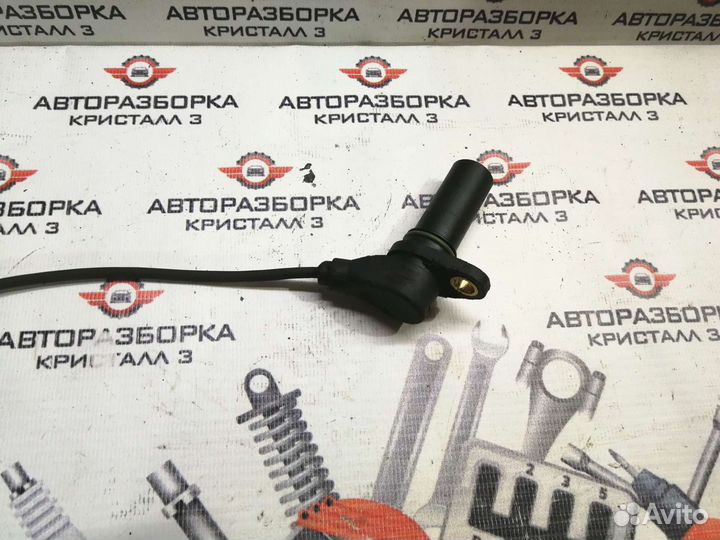 Датчик положения коленвала 038907319E