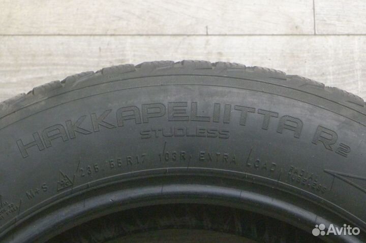 Nokian Tyres Hakkapeliitta R2 235/55 R17 103R