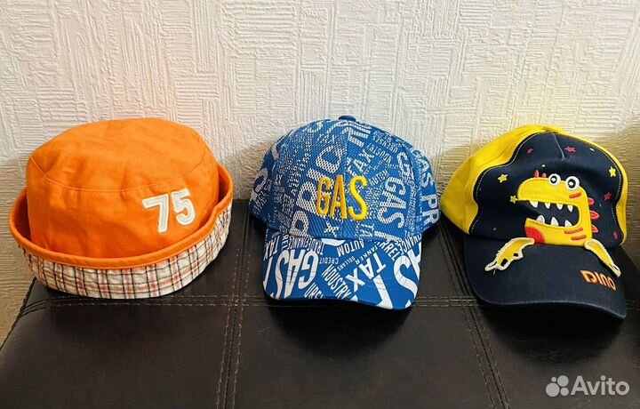 Рюкзаки и кепки