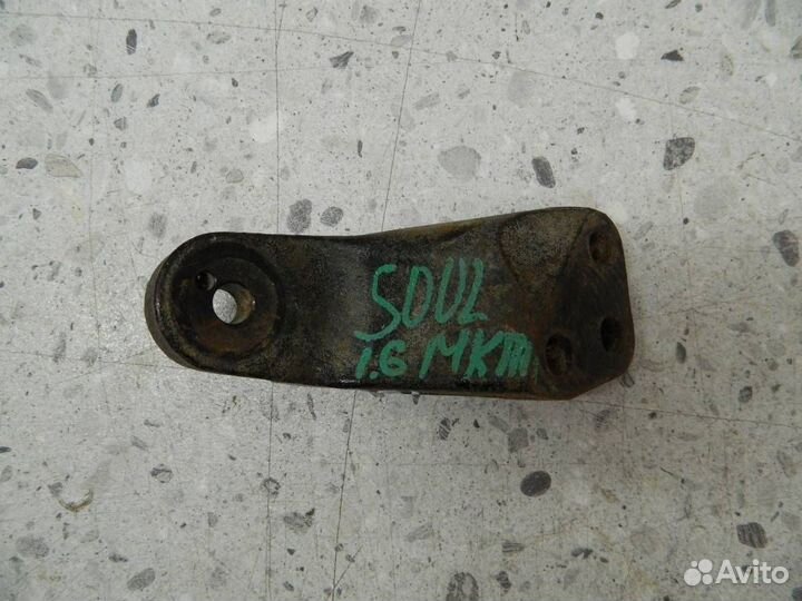 Кронштейн опоры двигателя Kia Soul AM 2009-2014