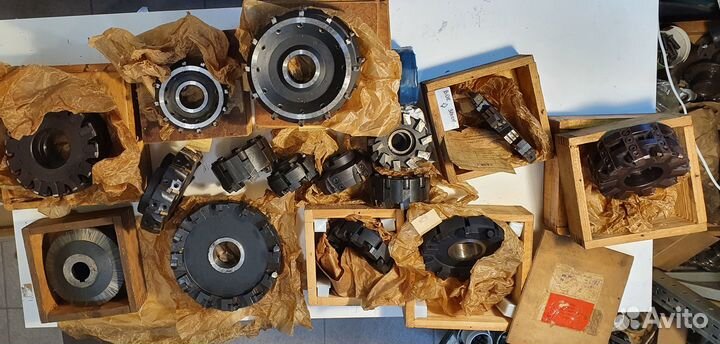 Фрезы по металлу насадные торцовые, концевые СССР