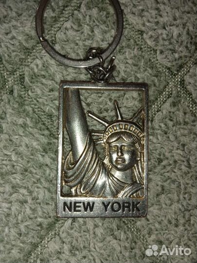 Брелоки New York и Köln