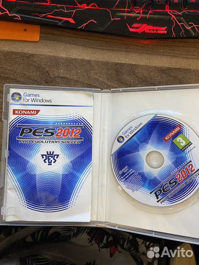 Компьютерная игра PES 2012