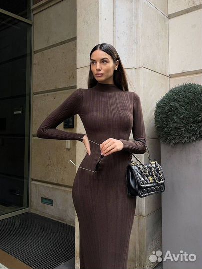 Платье приталенное