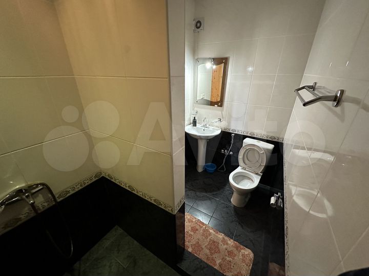 2-к. квартира, 70 м², 6/8 эт.