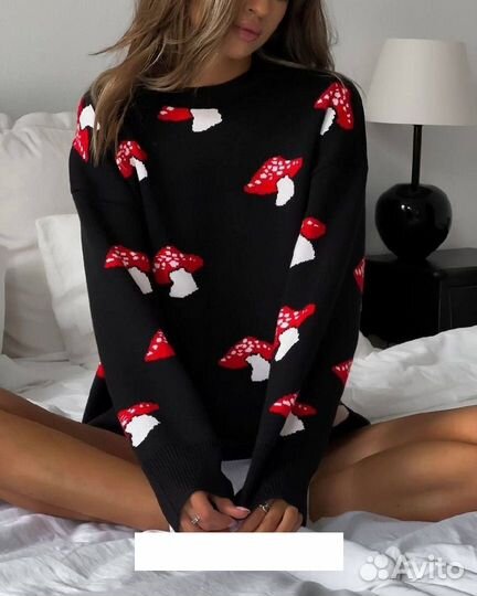 Свитер женский