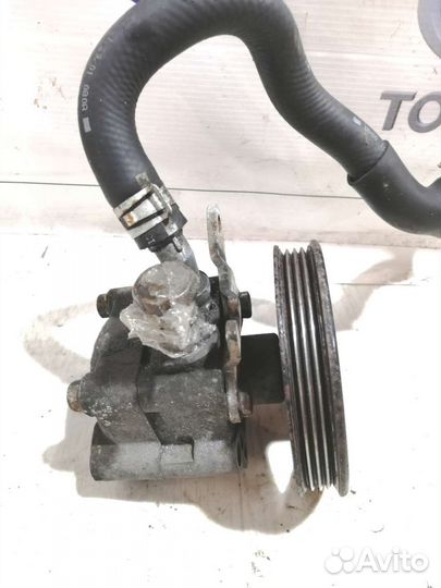 Насос гидроусилителя руля Nissan Almera N16 QG15