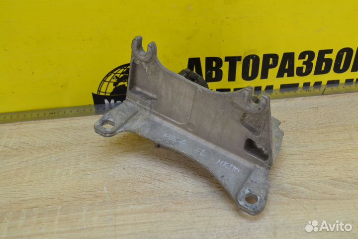 Подушка двс левая Renault Megane 3