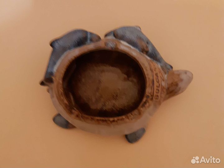 Подарок-Новая Пепельница в красивом цвете керамика