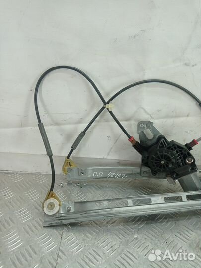 Стеклоподъемник передний правый Peugeot 206 рест