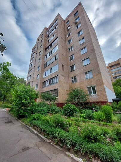 2-к. квартира, 52 м², 2/9 эт.