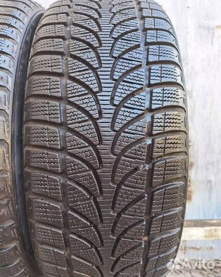 Bridgestone Blizzak LM-32 215/50 R17 95V
