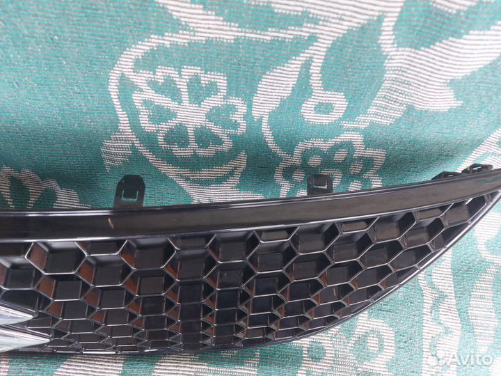 Решётка радиатора Suzuki SX4