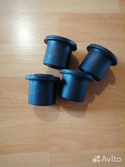 Шарниры рычагов передней подвески