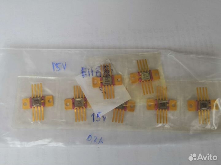Микросхема 142ен8в(20С52)