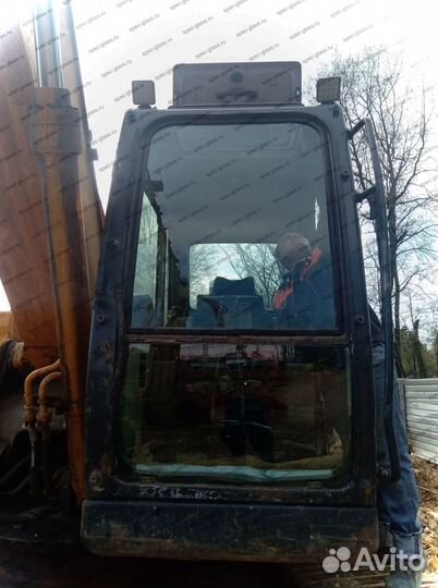 Стекло правое форточка на Bucher CityCat 1000