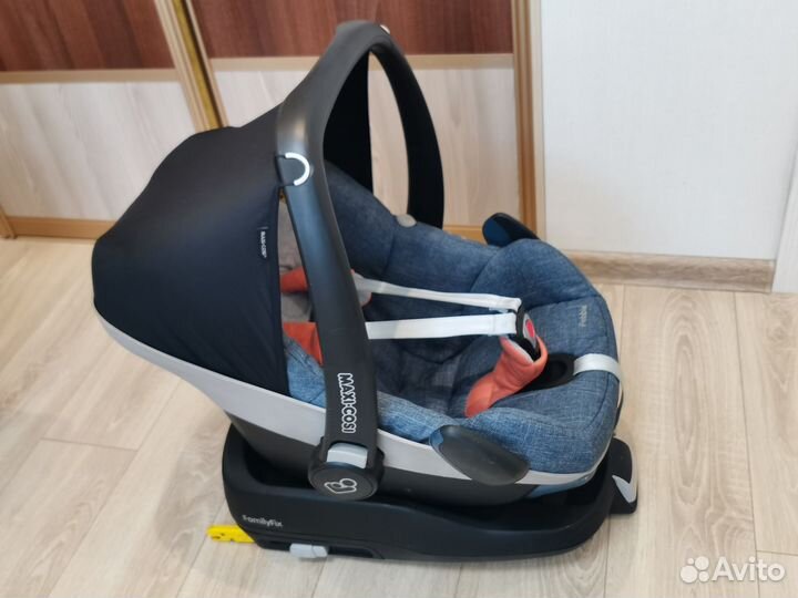 Детское автокресло от 0 maxi cosi