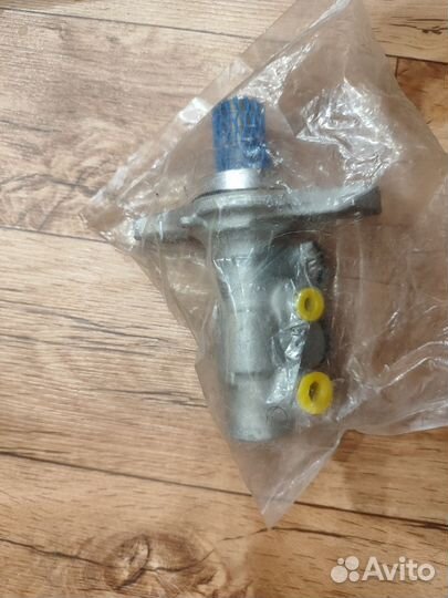 Главный тормозной цилиндр Датсун