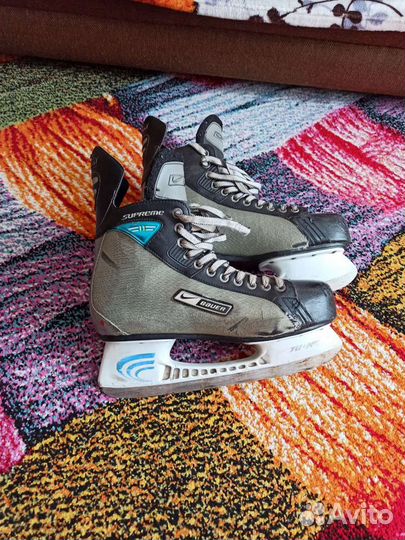 Хоккейные коньки bauer 44 размер