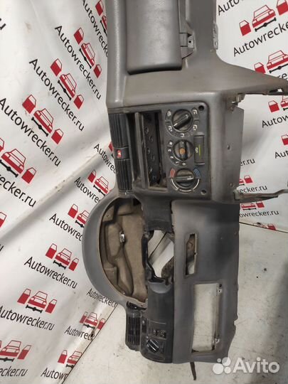 Панель передняя Opel Astra F