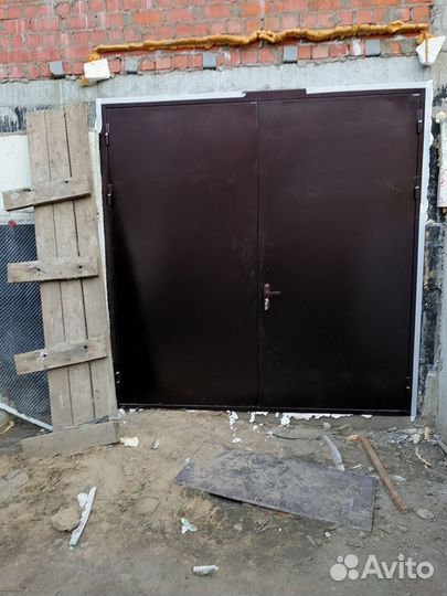 Дверь металлическая противопожарная