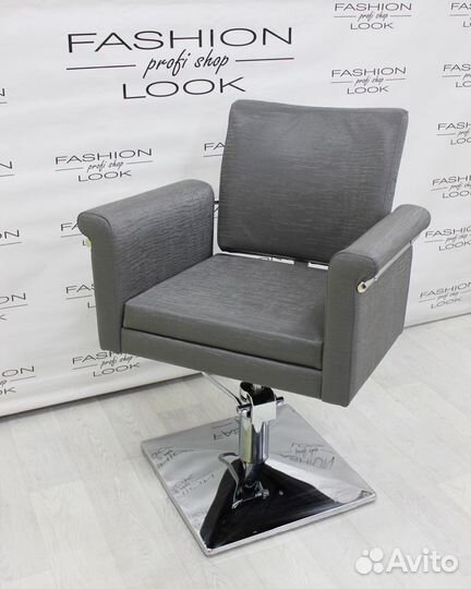 Парикмахерское кресло «лесли»