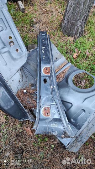 Боковая стойка дверная стойка правая рено логан