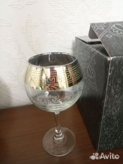 Бокалы новые набор