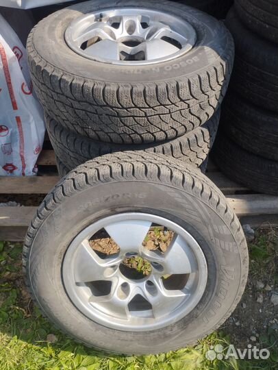 R15 Viatti Brina Nordico V-522 205/70, PCD 5x139.7 DIA 98.5