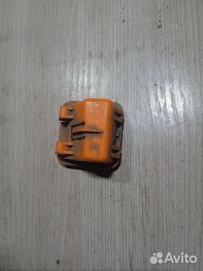 Кронштейн Skoda Октавия Тур седан 1.4 BCA 2008