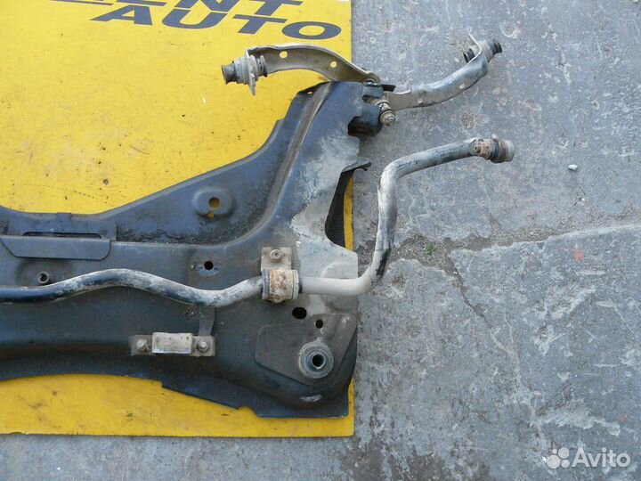 Подрамник для Nissan Note 2008г