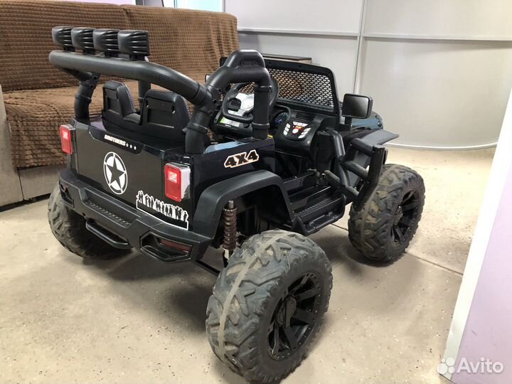 Детский электромобиль