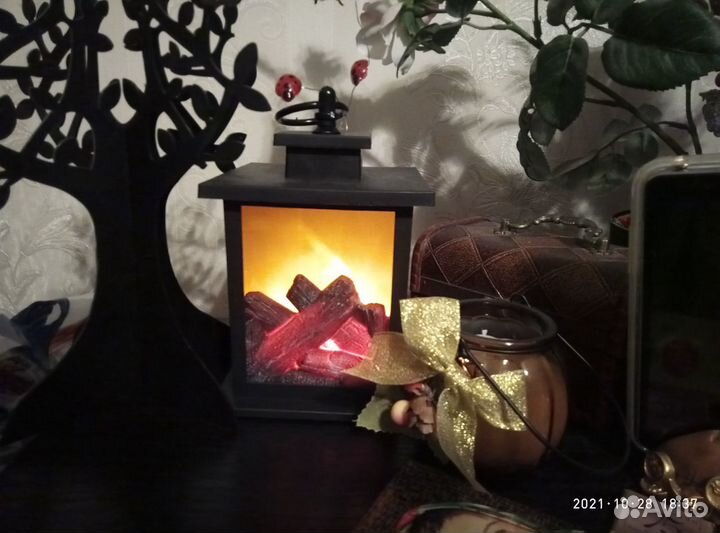 Декоративный камин и набор со свечами