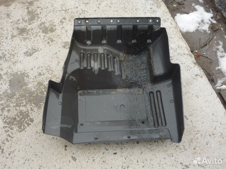 Крыло переднее левое hino ranger(500) пластмасса