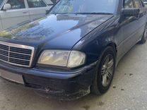 Mercedes-Benz C-класс 1.8 MT, 1998, битый, 370 000 км, с пробегом, цена 370 000 руб.