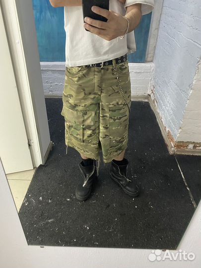 Шорты не в стиле y2k