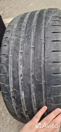 Nokian Tyres Hakka Black 2 245/40 R19 98Y