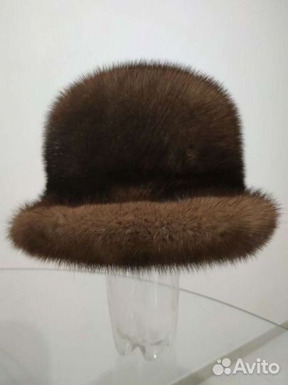 Шапка норковая. Есть норковый воротник