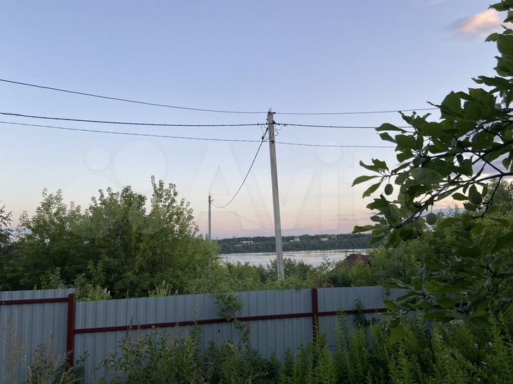 Дом 22,4 м² на участке 10 сот.