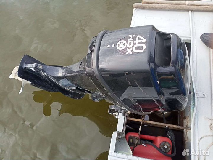 Моторная лодка