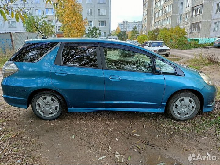 Honda Fit Shuttle 1.3 CVT, 2011, 98 000 км