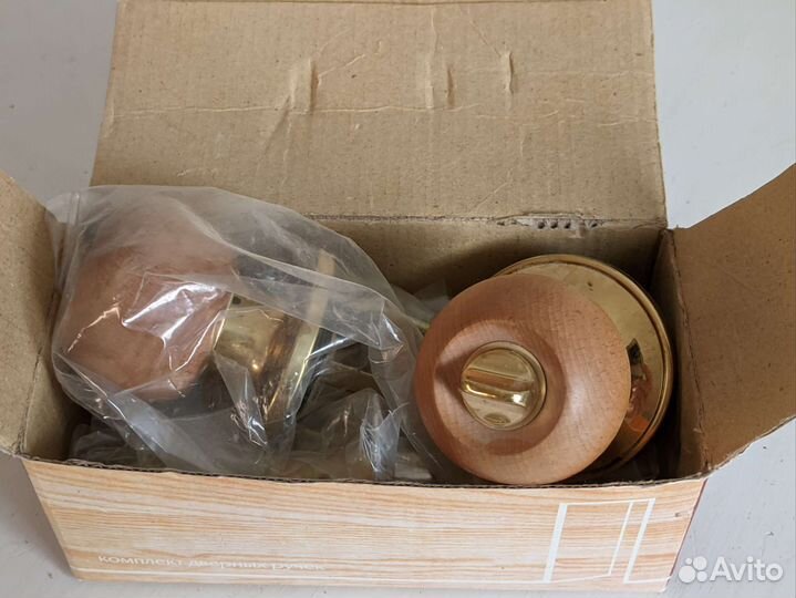 Комплект дверных ручек