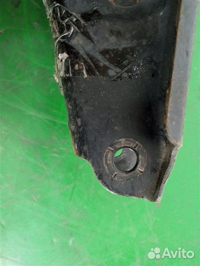 Рычаг подвески задний левый Nissan Cube ANZ10