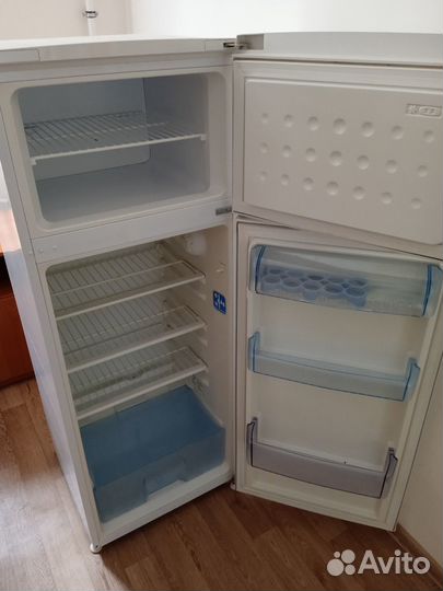 Холодильник Beko двукамерный