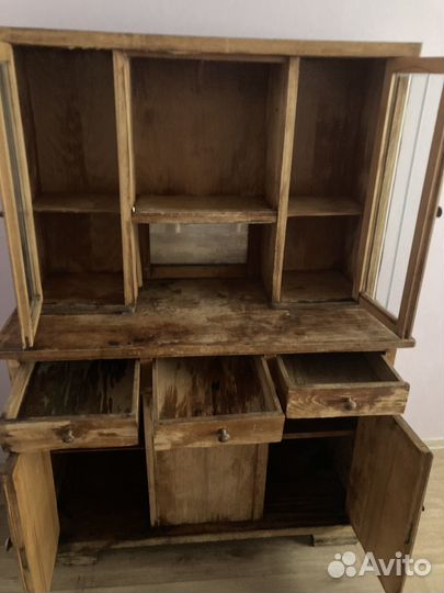 Стеллаж, сервант